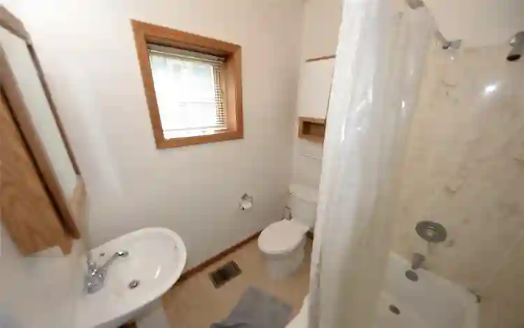 Apartment 2bed 1bath in Northville