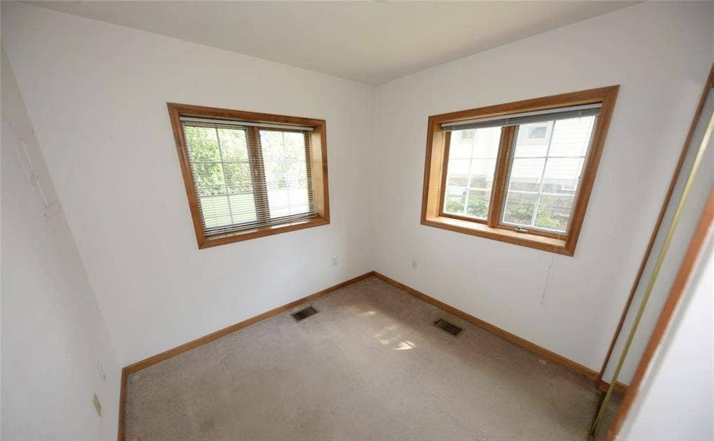 Apartment 2bed 1bath in Northville