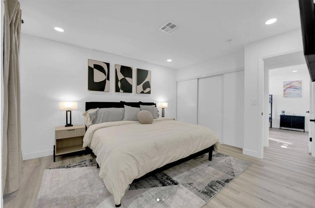 Comfortable Newly Renovated Rooms!