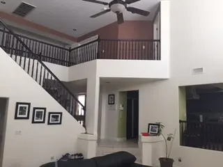 2 ROOMS AVAILABLE IN LARGE NW HOME