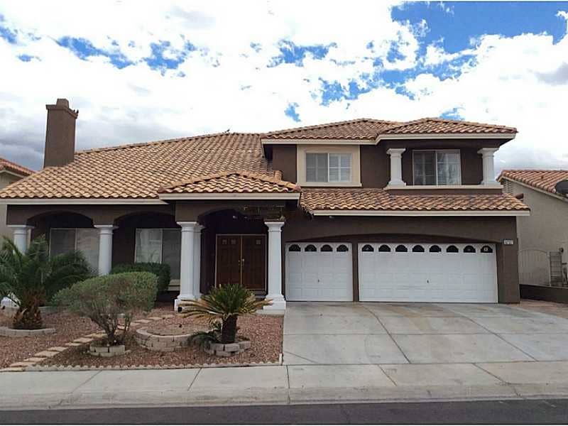 2 ROOMS AVAILABLE IN LARGE NW HOME