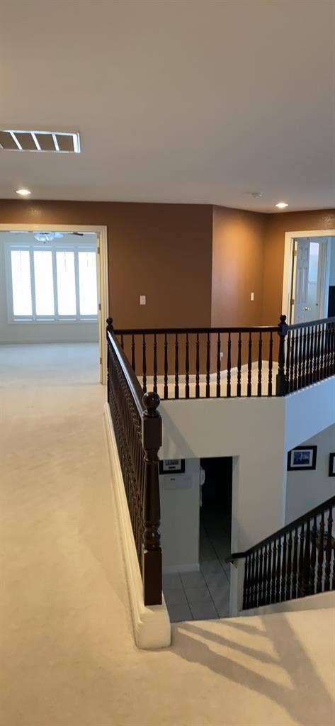 2 ROOMS AVAILABLE IN LARGE NW HOME