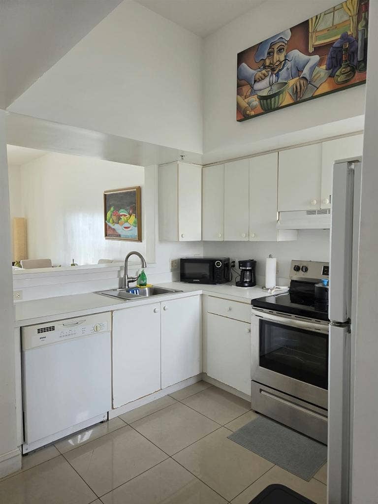 Bedroom with Private Bathroom
