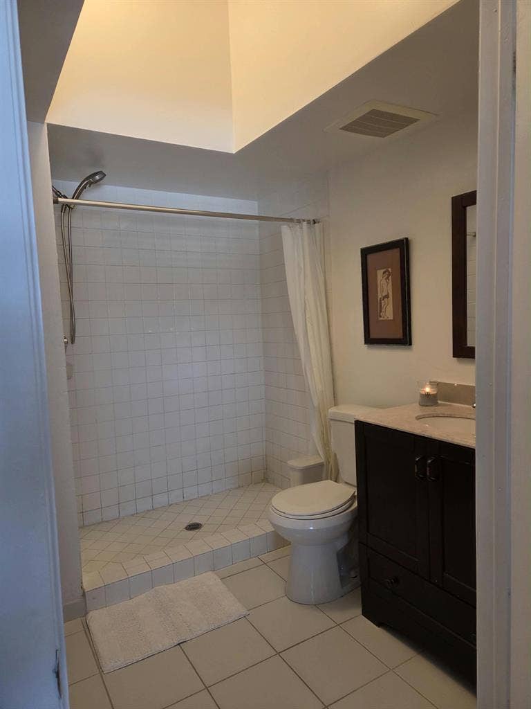 Bedroom with Private Bathroom