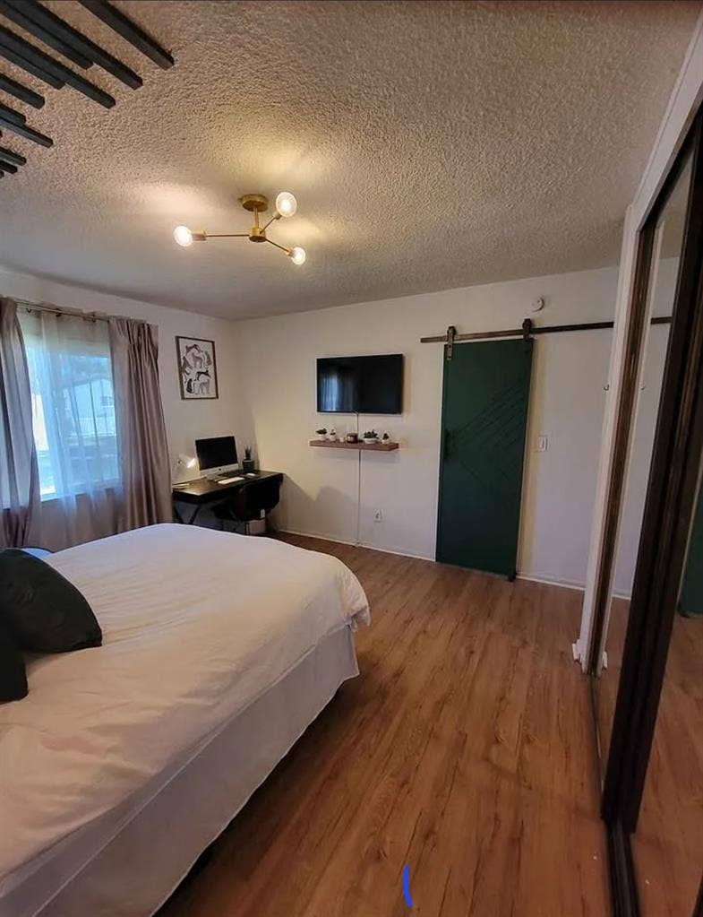 PRIVATE ROOM AVAILABLE