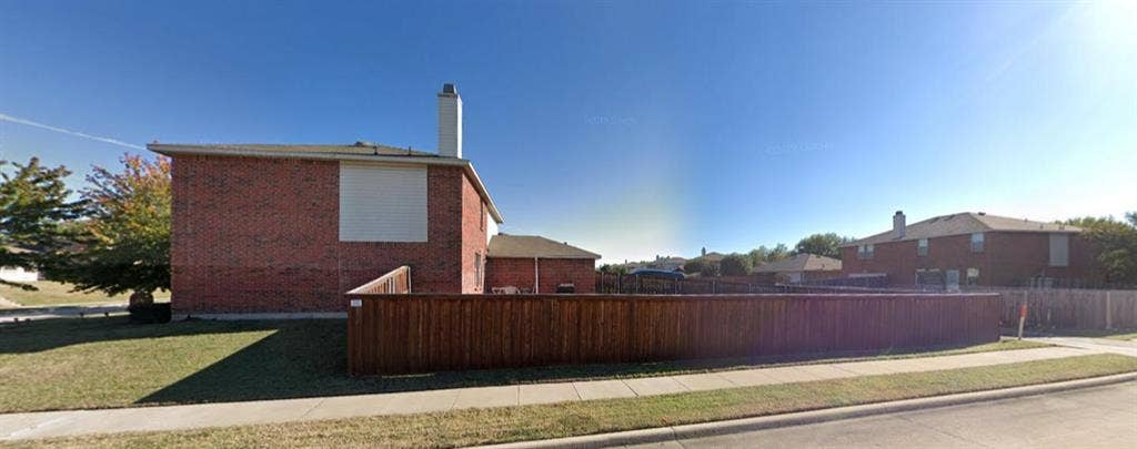 4 BR in Lancaster