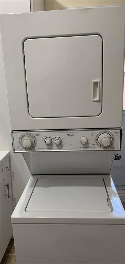 Fully Furnished / utilities/laundry