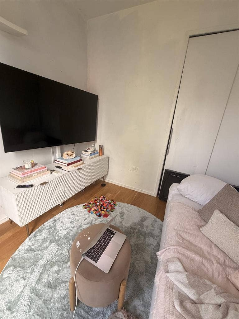 Queen size furnished bedroom