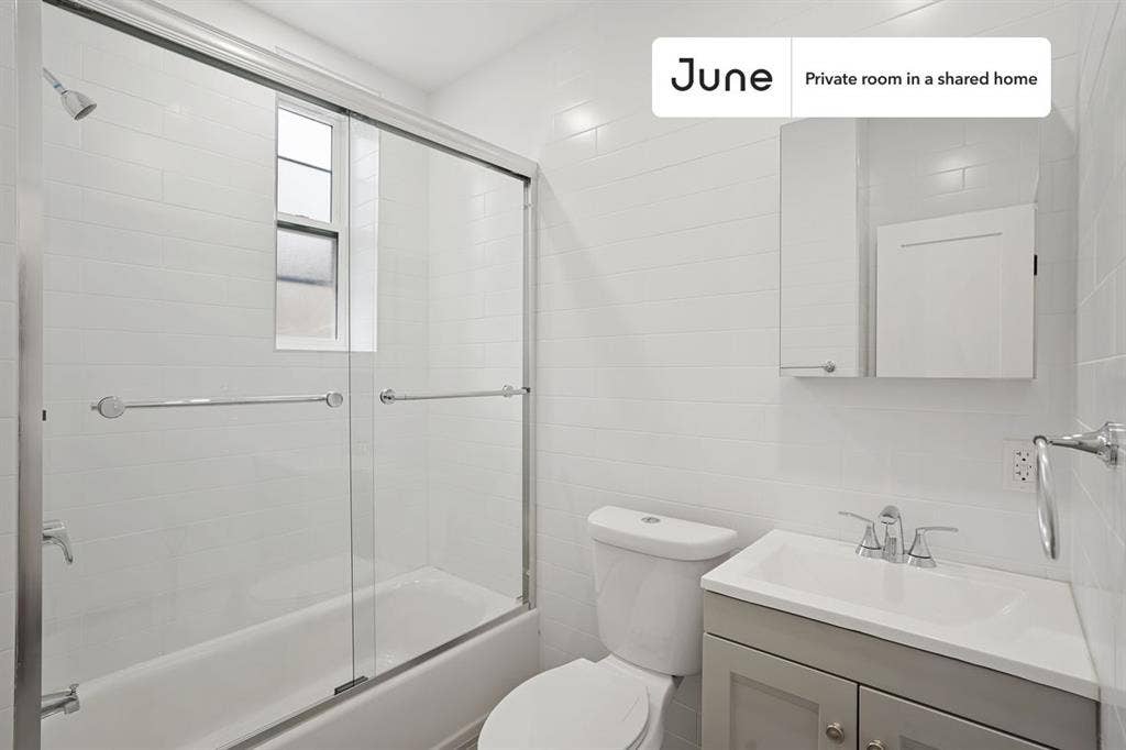 4 BR in New York City