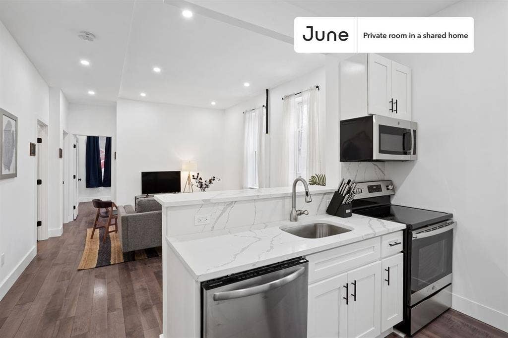 4 BR in New York City