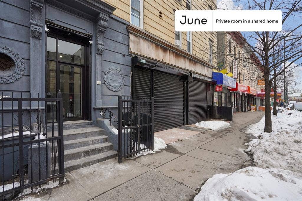 4 BR in New York City