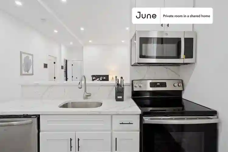4 BR in New York City