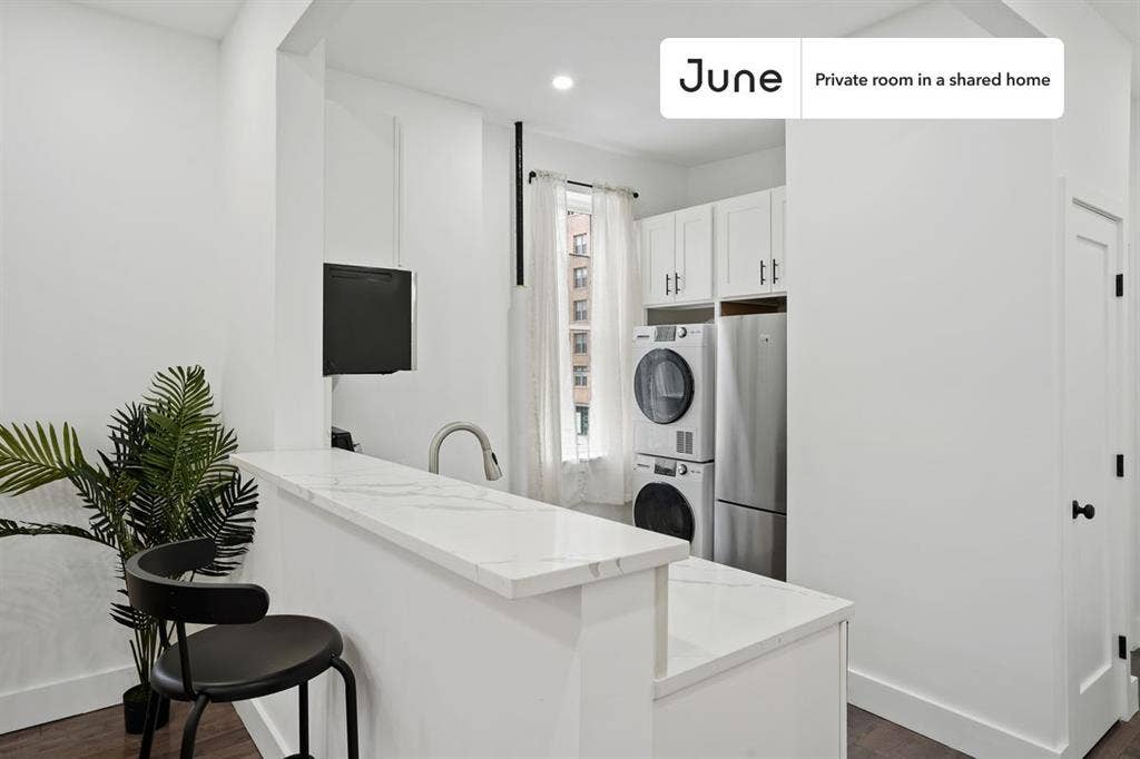 4 BR in New York City