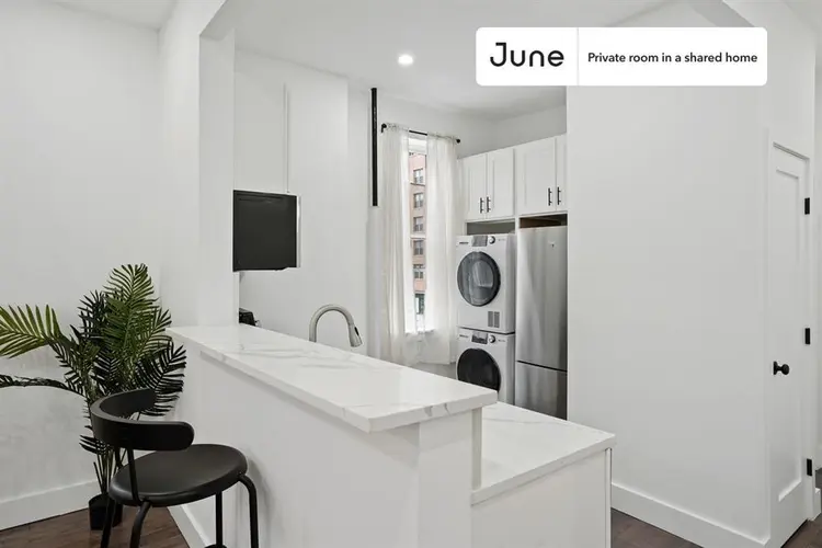 4 BR in New York City