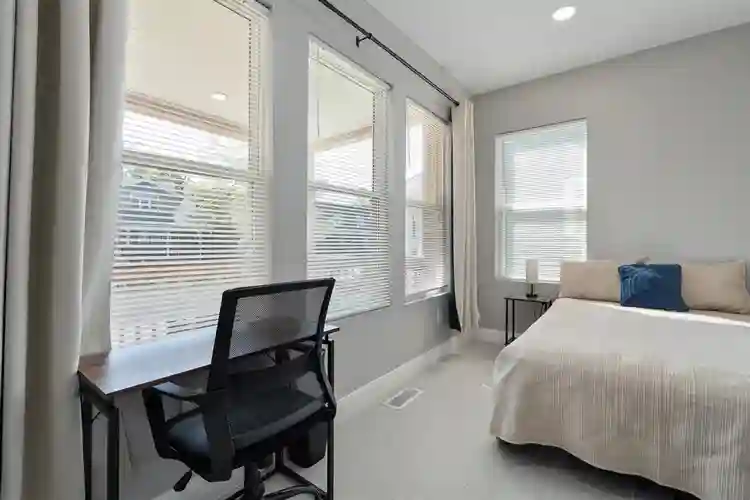 Fully Furnished, No Utilities!
