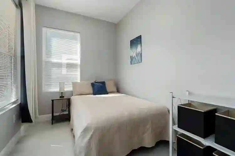 Fully Furnished, No Utilities!