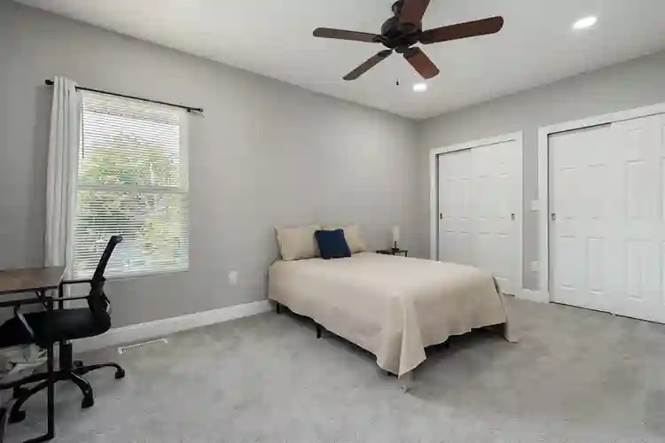 Fully Furnished, No Utilities!
