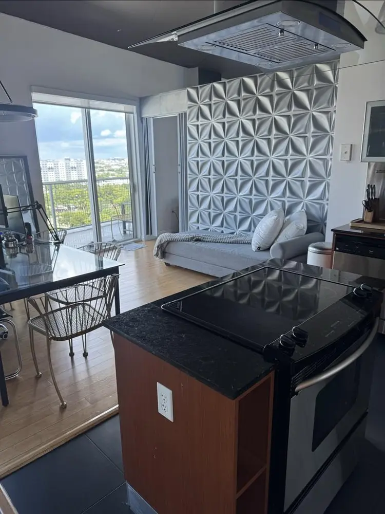 Nice room Dowtown Miami furnished