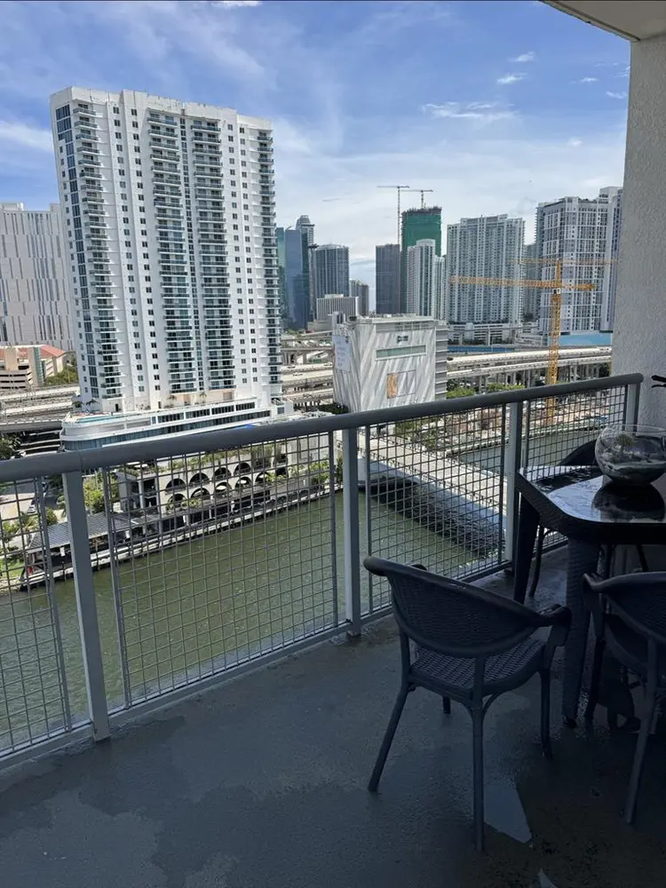 Nice room Dowtown Miami furnished