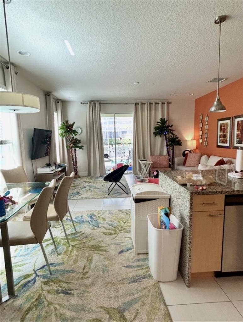 Seeking a roommate in four corners