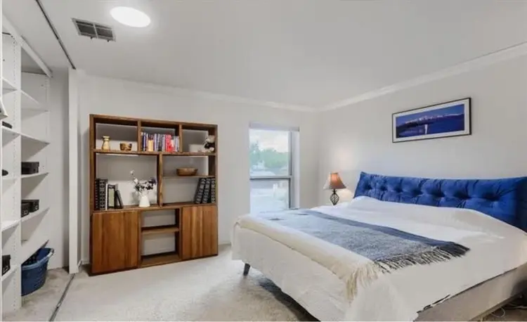 Ready 1 bed 1 bath
