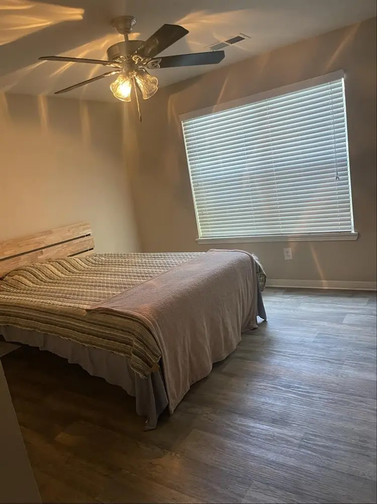 Seeking Roommate by October 18th!