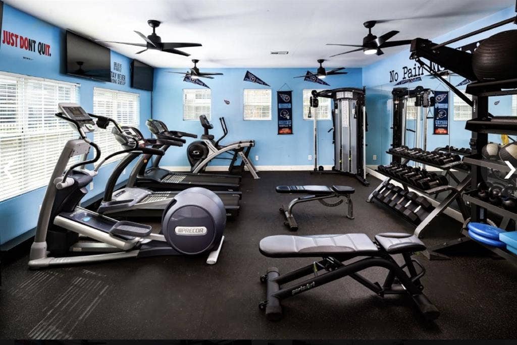 Seeking Roommate by October 18th!