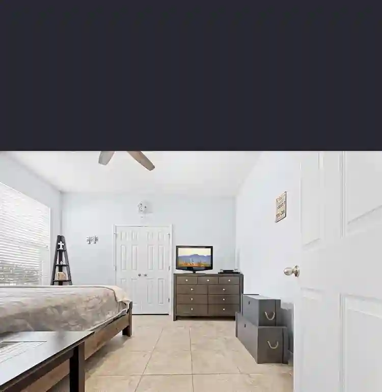 Beautiful room to rent!