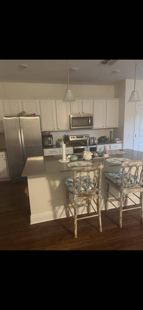 Beautiful room to rent!
