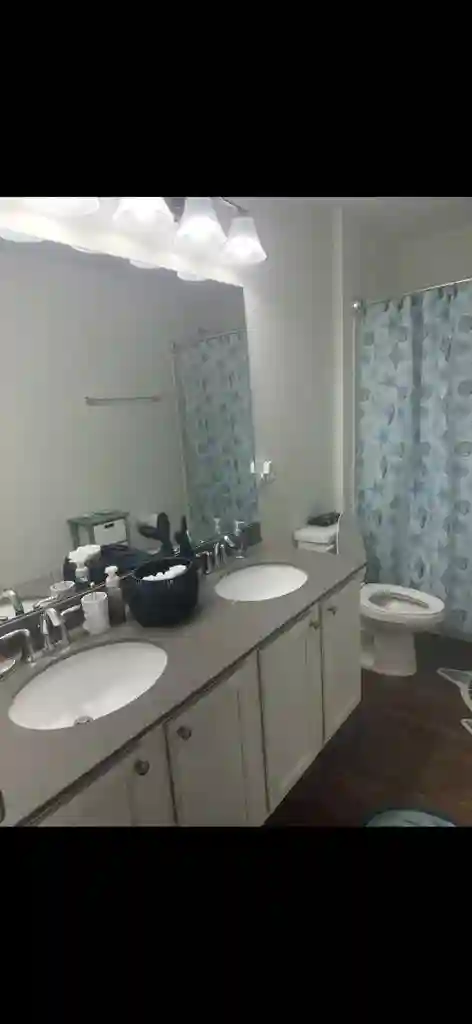 Beautiful room to rent!