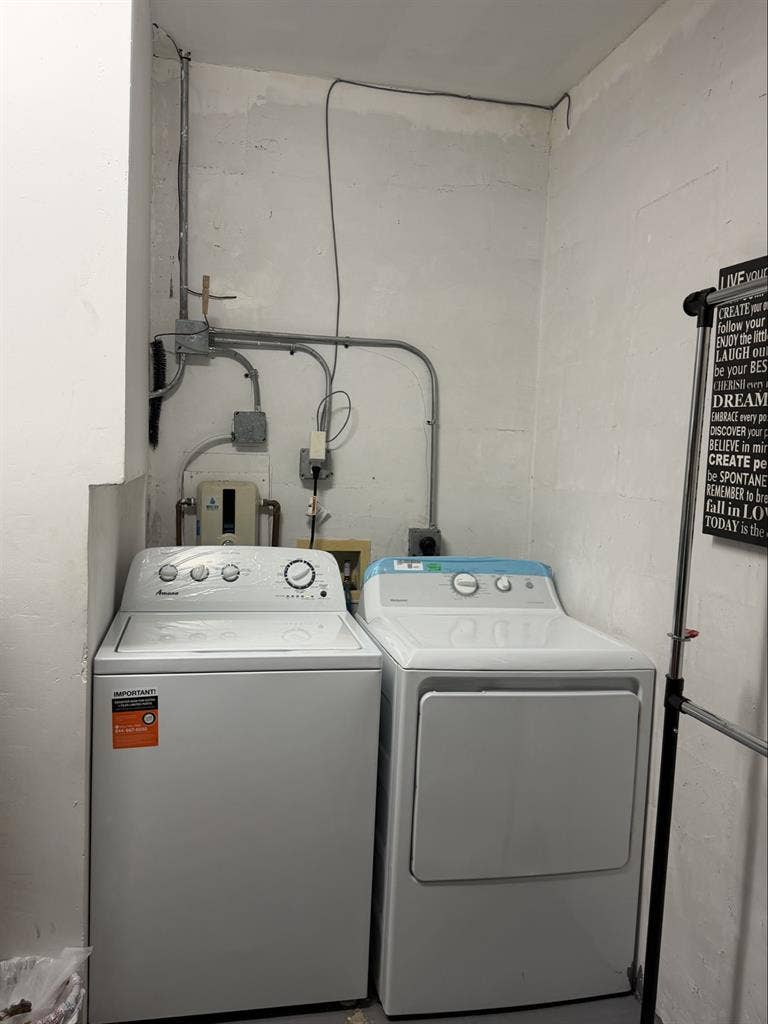 Looking for a roommate!