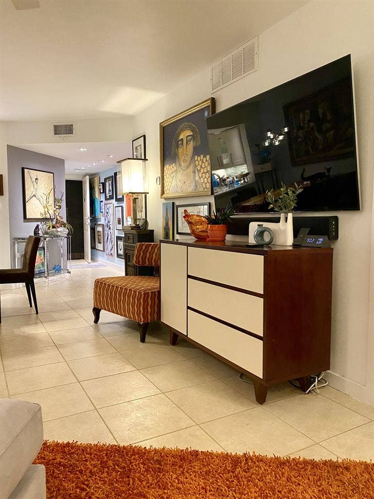 Furnished room/private bath in OP