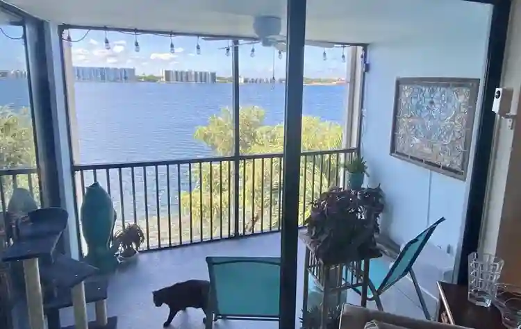 Furnished room/private bath in OP