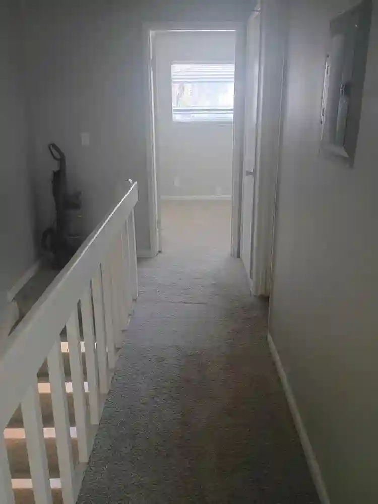 1bedr00m/ shared bathroom & kitchen