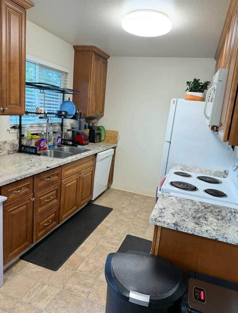 Female Wanted Furnished Room $800