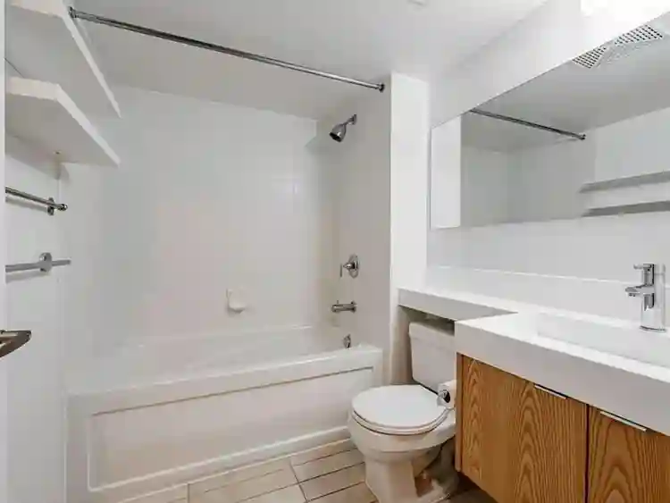 Luxury Living, Near Union Station