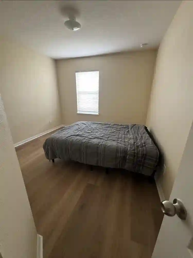 Room close to airport and Lake Nona
