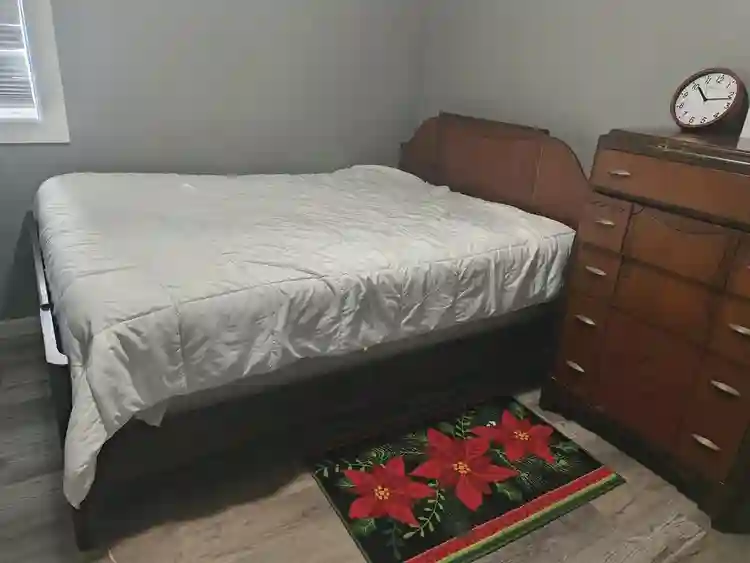 Looking for roomates