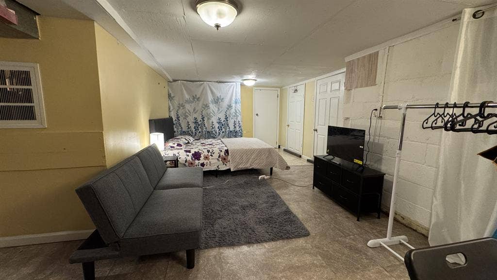 Private Room - Ewing, NJ 08618