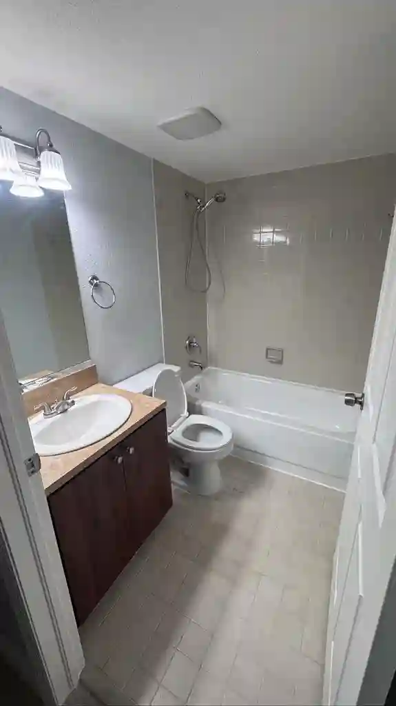 Habitación para dama en 33015