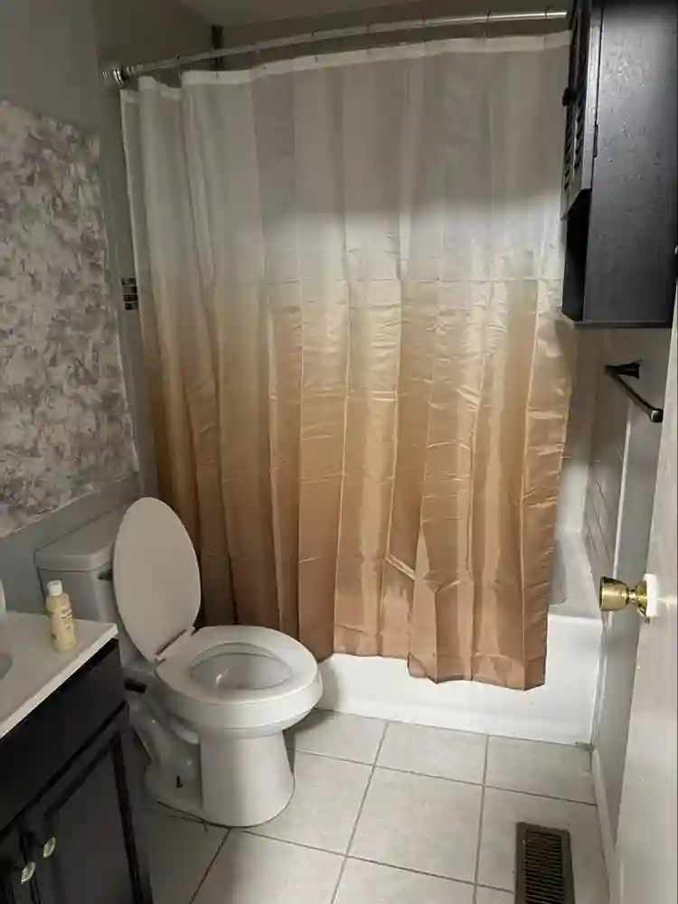 3BR/2BA Home available October 1st