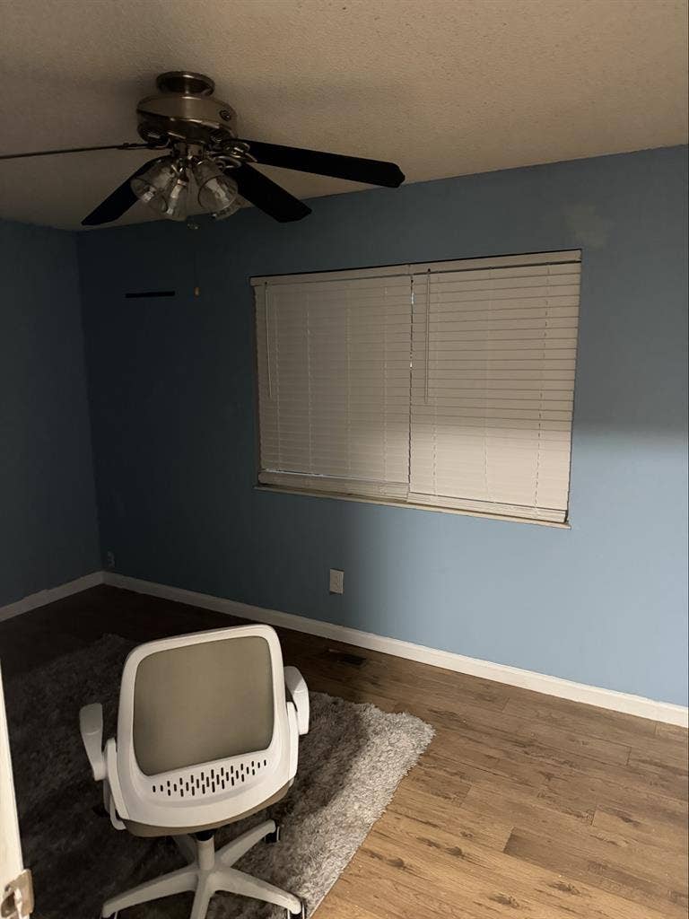 3BR/2BA Home available October 1st