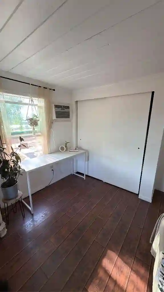 Cozy Cottage Escape