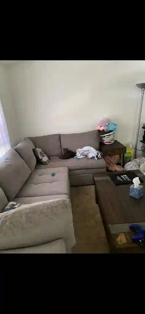 Looking for a roommate October 2026