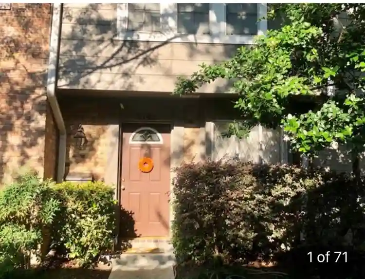 Townhome | Memorial | Pool Security