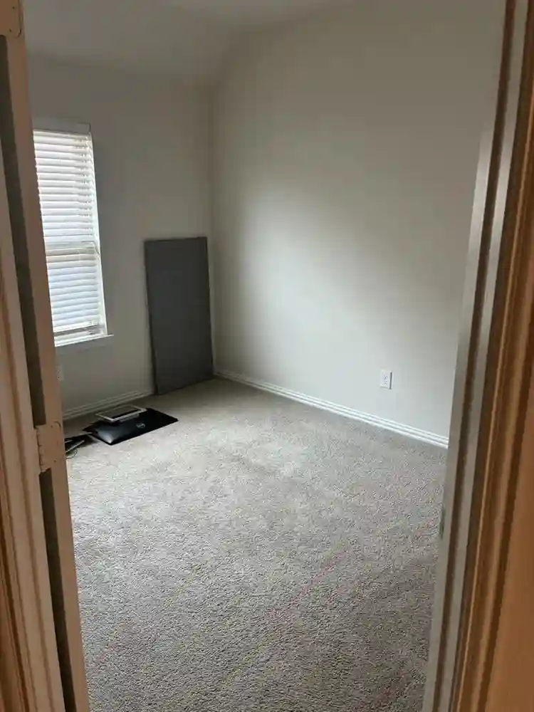 Room Available- Cypress
