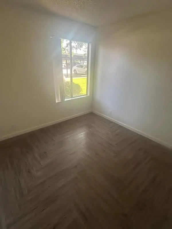 Private room and bathroom