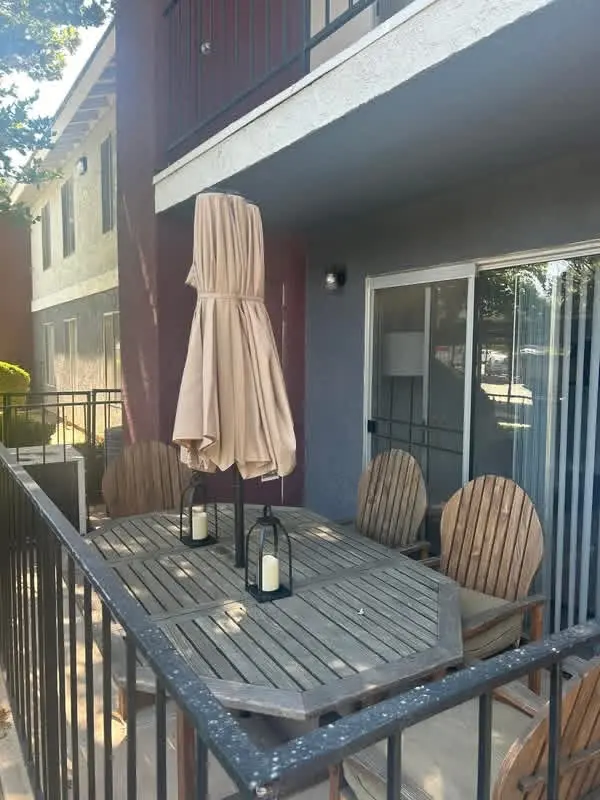 Private room and bathroom