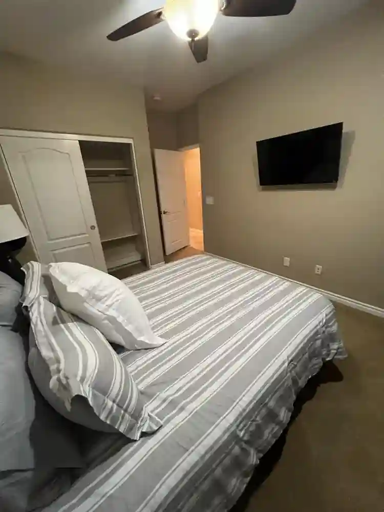 Clean/Summerlin available 11/15/26