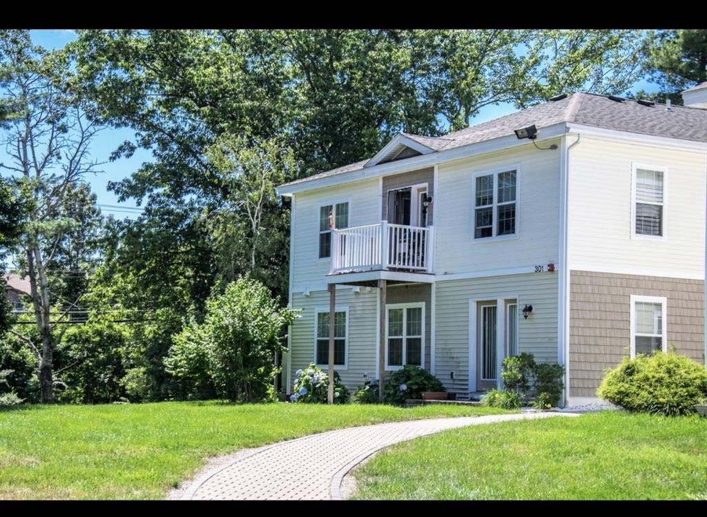 Private Room & bath in 2b2b nashua